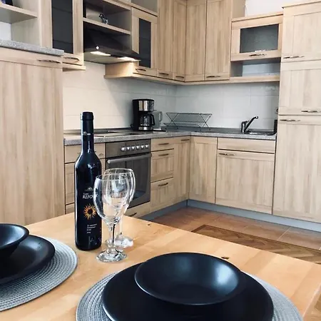 Appartement M5 Promajna